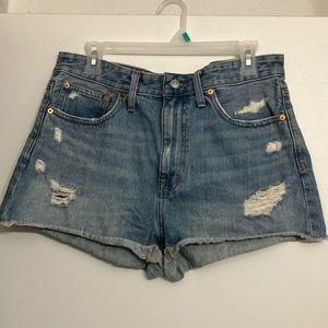 Madewell relaxed denim shorts distressed 29 medium